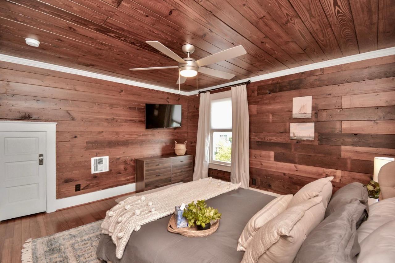 Coastal Craftsman- Walk To Beach & Pleasure Pier- As Seen On 'Restoring Galveston' Exterior photo